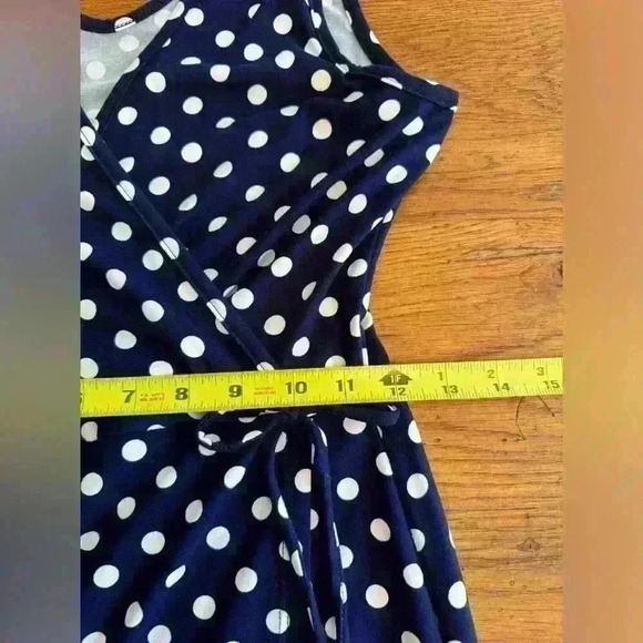 Wrap dress in polka dot navy and white by Caution To The Wind size Medium - Picture 12 of 13